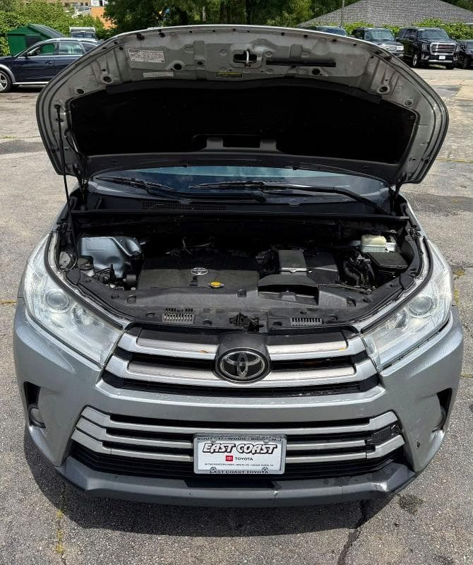 2017 TOYOTA HIGHLANDER XLE 7