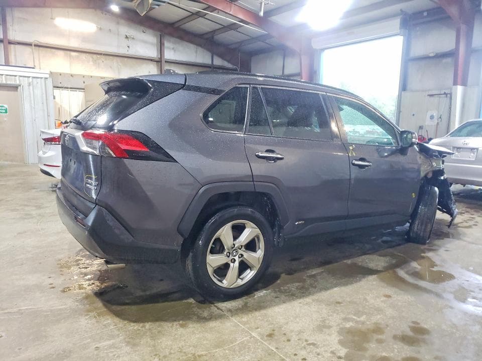 2019 TOYOTA RAV4 LIMITED 3