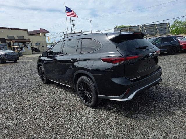 2024 TOYOTA HIGHLANDER XSE 2
