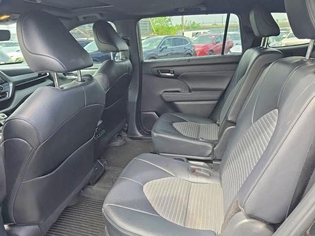 2024 TOYOTA HIGHLANDER XSE 11