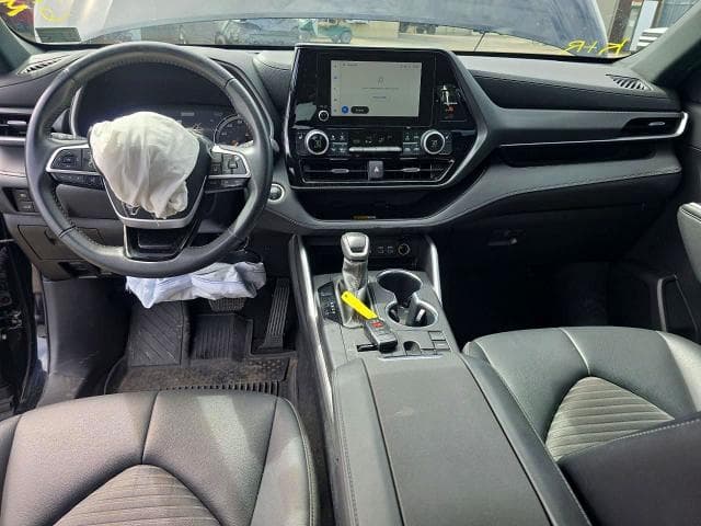 2024 TOYOTA HIGHLANDER XSE 9