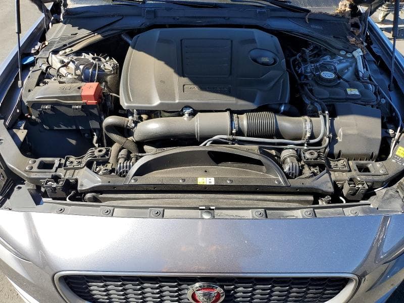 2020 JAGUAR XE S 11
