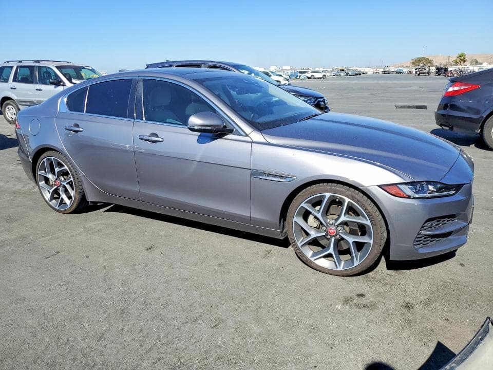 2020 JAGUAR XE S 4