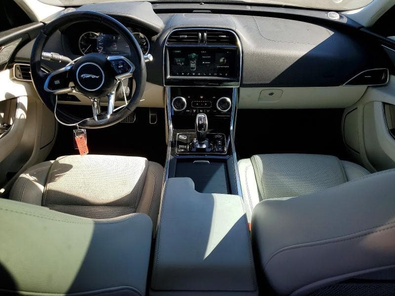 2020 JAGUAR XE S 8