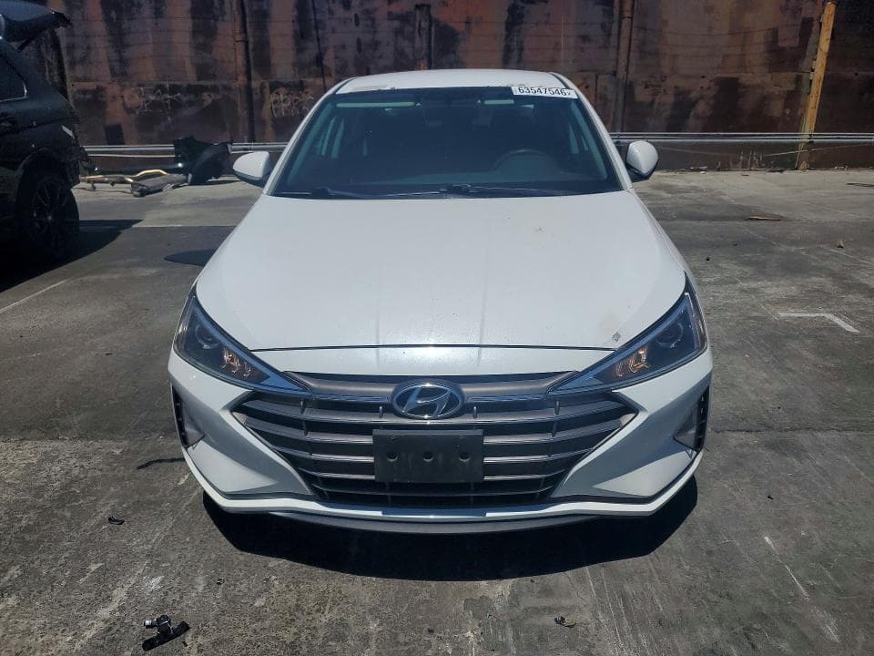 2019 HYUNDAI ELANTRA SE 5