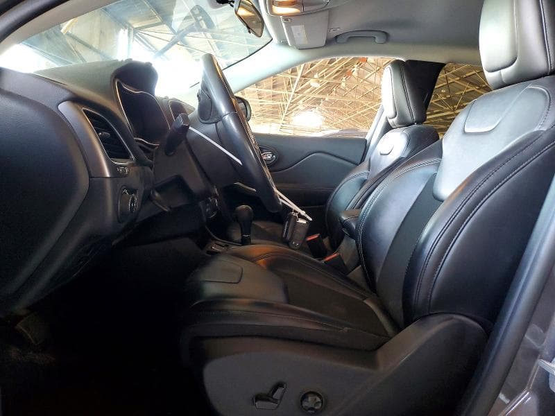 2019 JEEP CHEROKEE LATITUDE PLUS 7