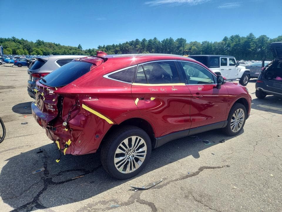 2022 TOYOTA VENZA XLE 3