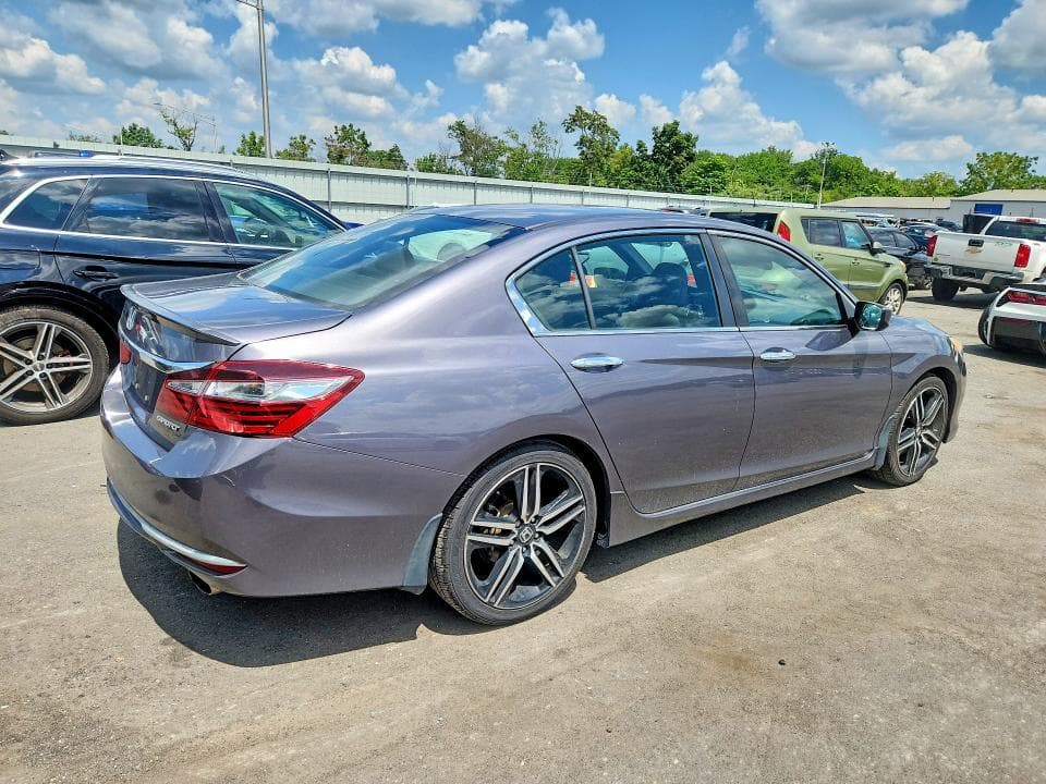 2017 HONDA ACCORD SPORT 3