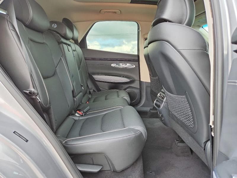 2024 GENESIS GV70 2.5T STANDARD 10