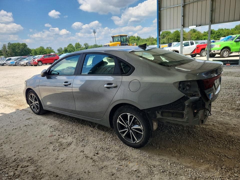 2022 KIA FORTE LXS 2