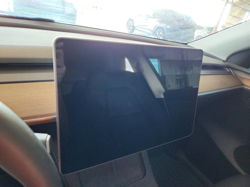 2024 TESLA MODEL Y 9