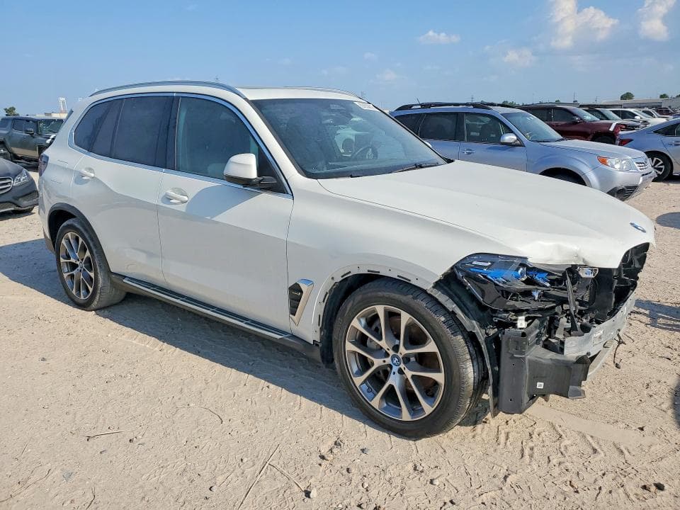 2024 BMW X5 XDRIVE50E 4