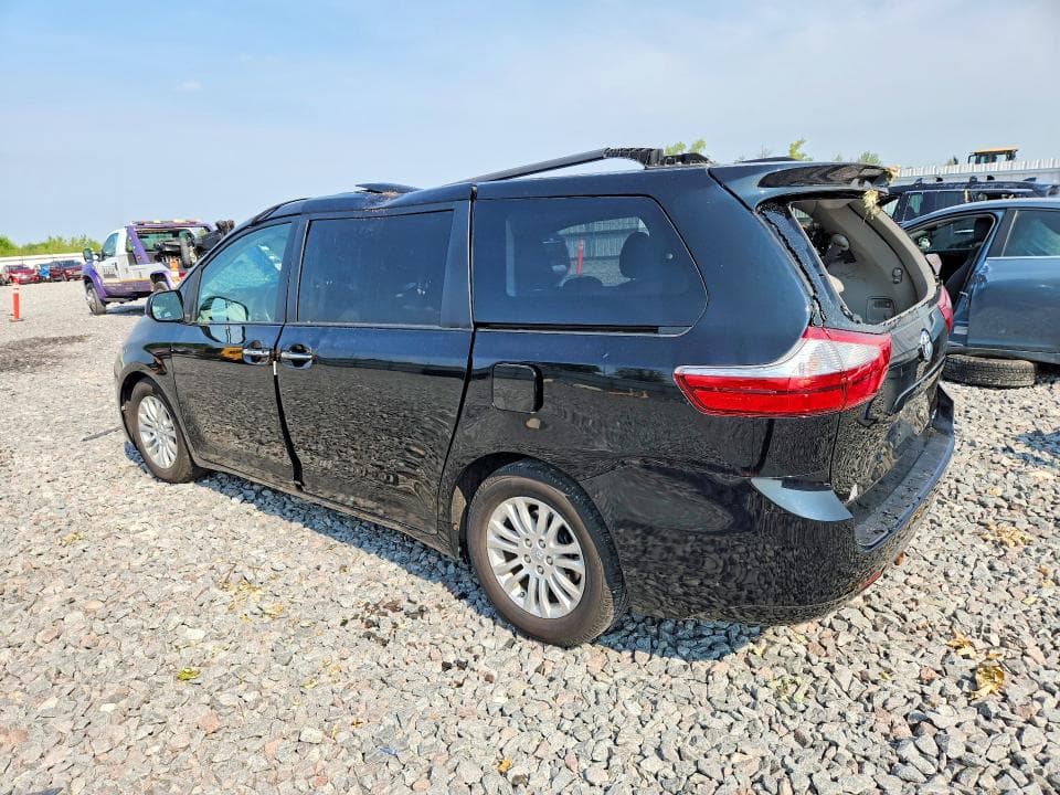 2017 TOYOTA SIENNA XLE 8-PASSENGER 2