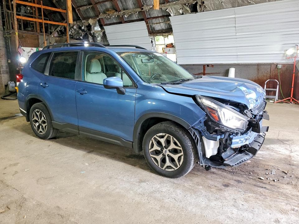 2019 SUBARU FORESTER PREMIUM 4