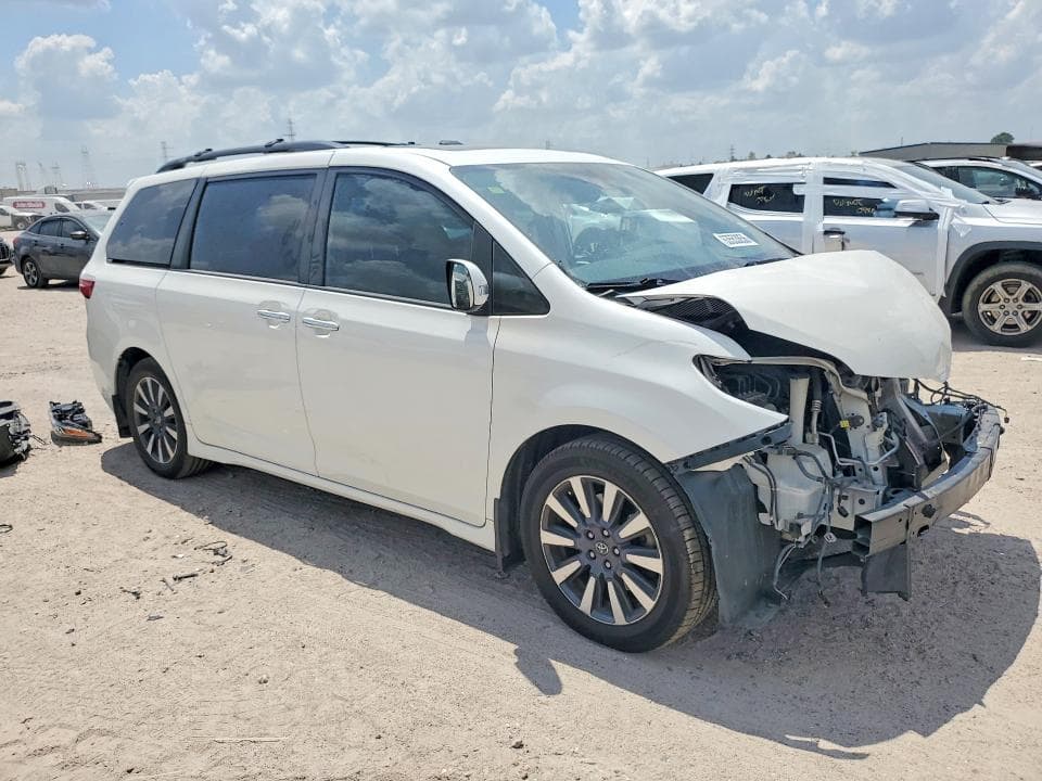 2020 TOYOTA SIENNA LIMITED PREMIUM 7-PASSENGER 4