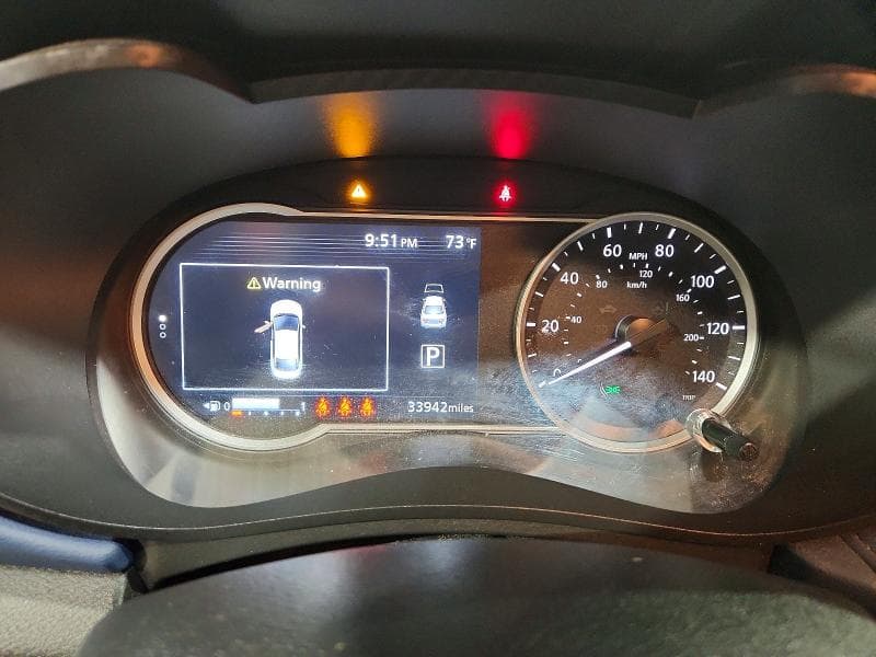 2025 NISSAN VERSA SV 9