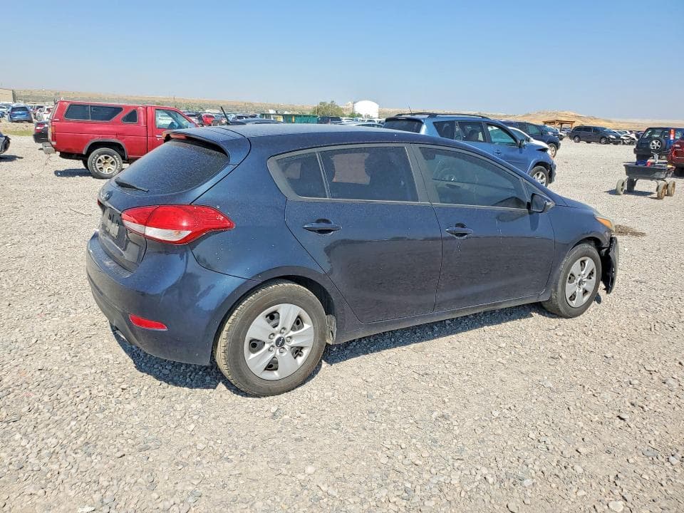 2017 KIA FORTE5 LX 3
