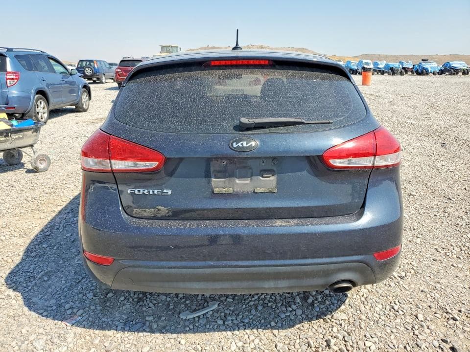 2017 KIA FORTE5 LX 6