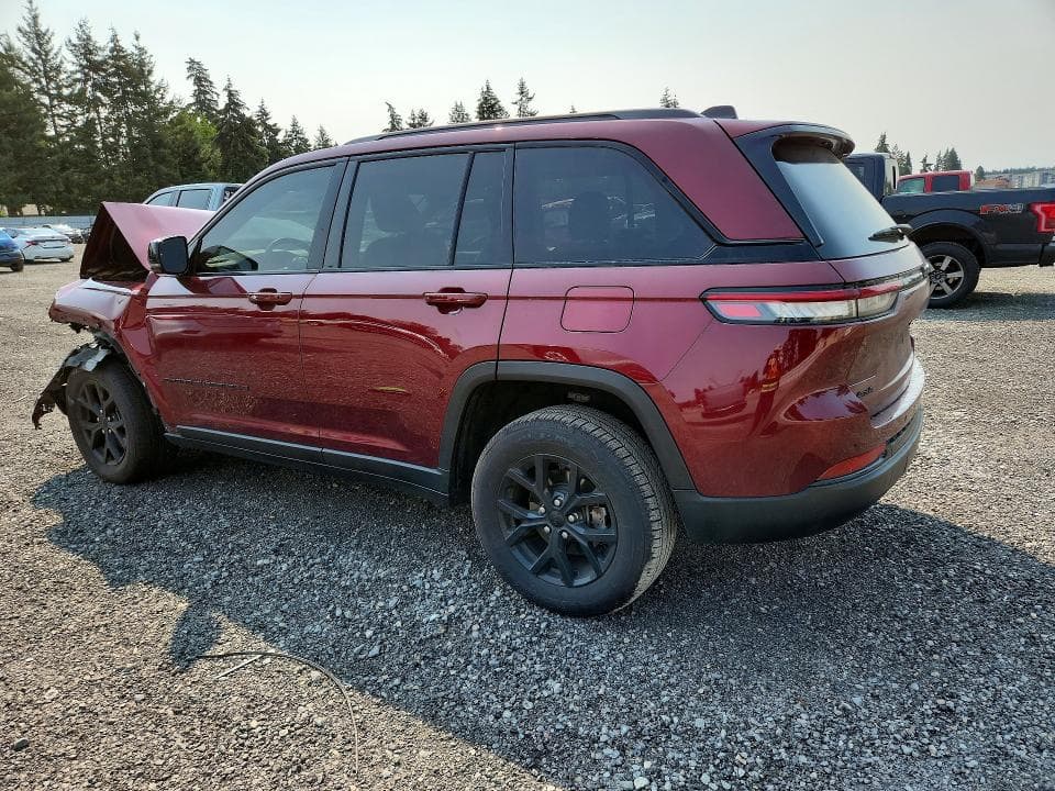 2024 JEEP GRAND CHEROKEE LAREDO 2
