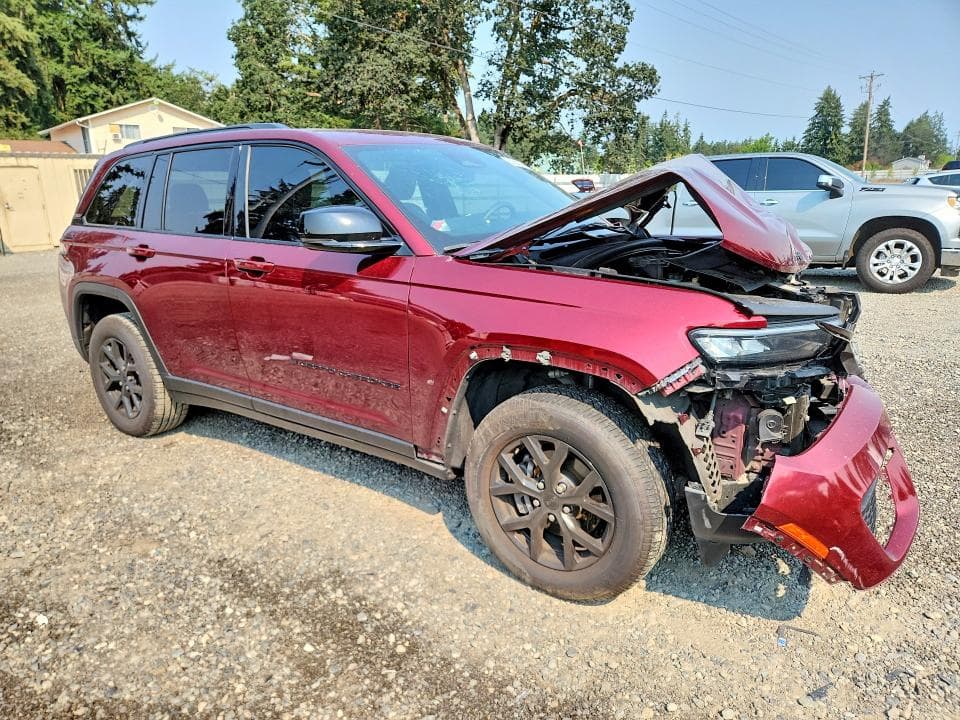 2024 JEEP GRAND CHEROKEE LAREDO 4