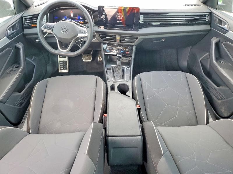 2025 VOLKSWAGEN JETTA SPORT 8