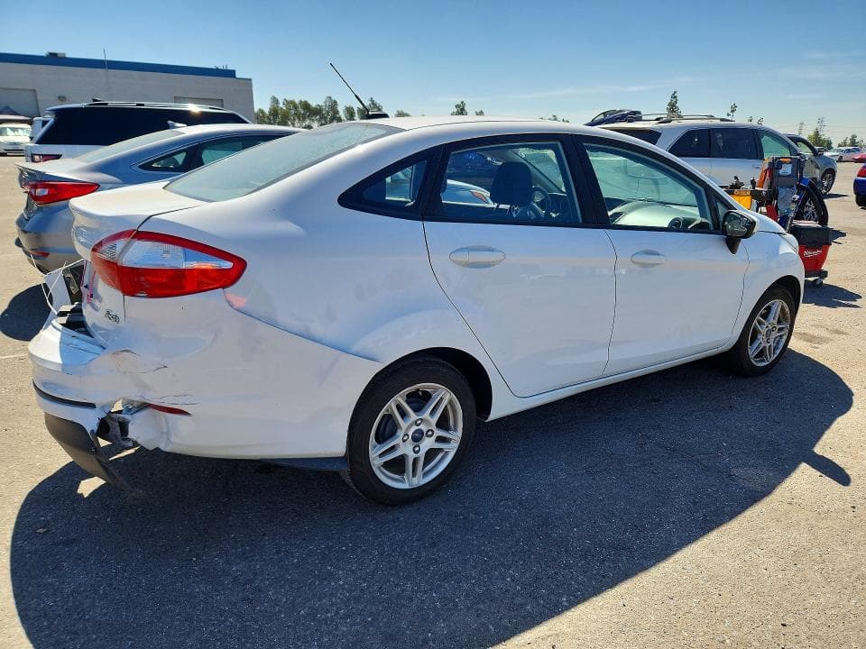 2017 FORD FIESTA SE 3