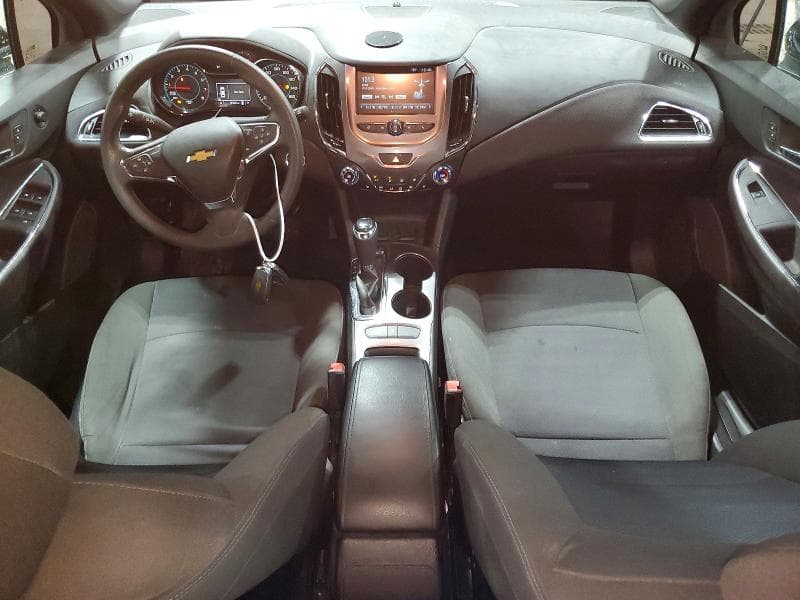 2017 CHEVROLET CRUZE LT 8