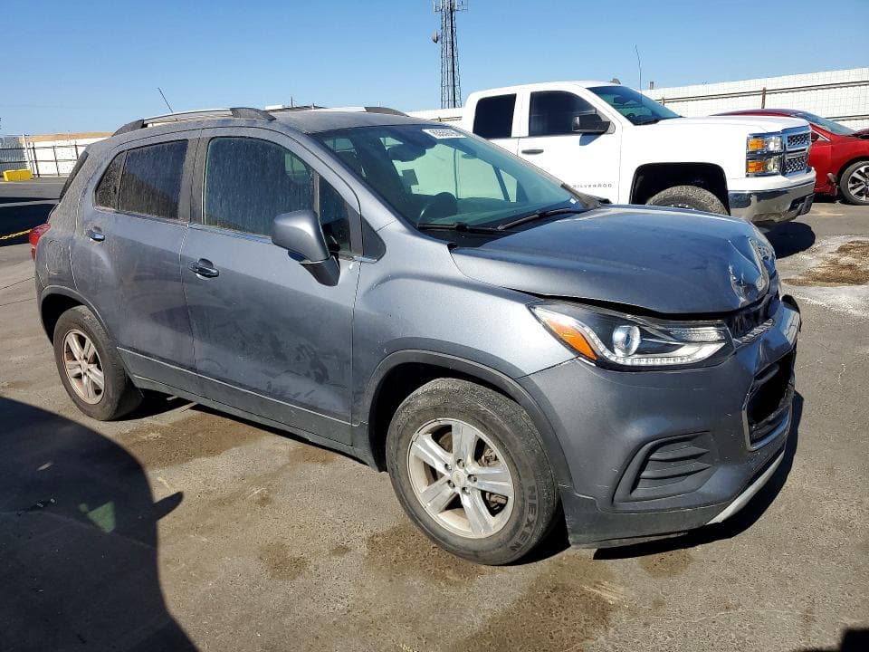 2019 CHEVROLET TRAX 1LT 4