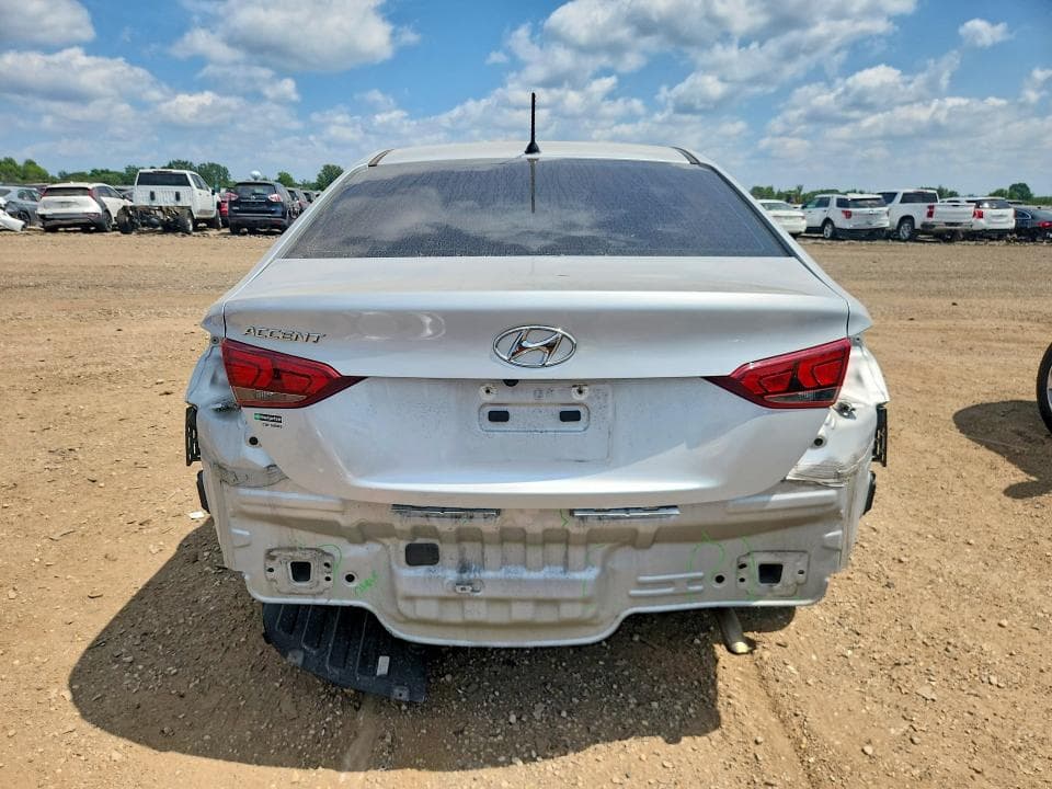 2021 HYUNDAI ACCENT SE 6