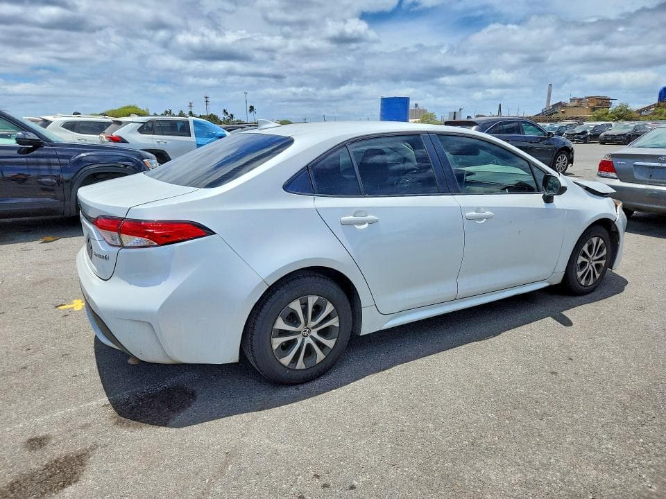 2022 TOYOTA COROLLA LE 3