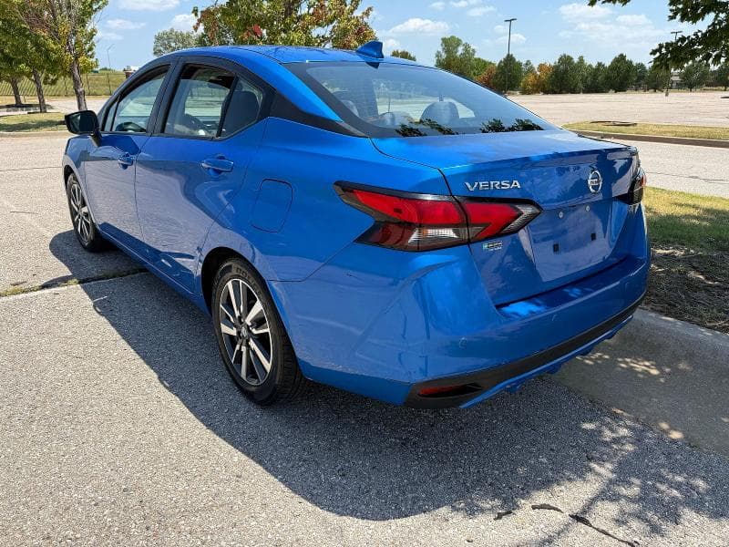 2021 NISSAN VERSA SV 3