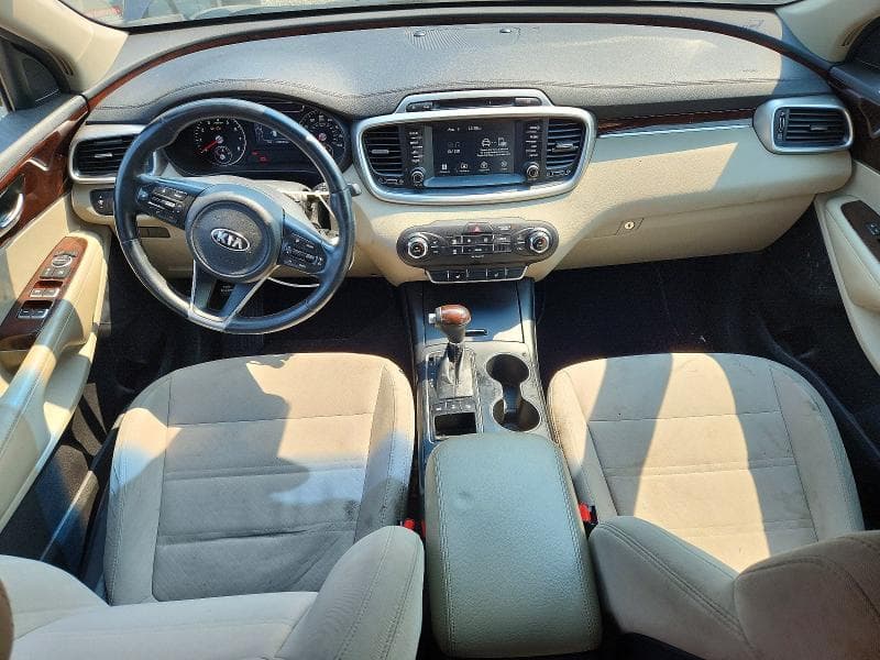 2018 KIA SORENTO LX 8
