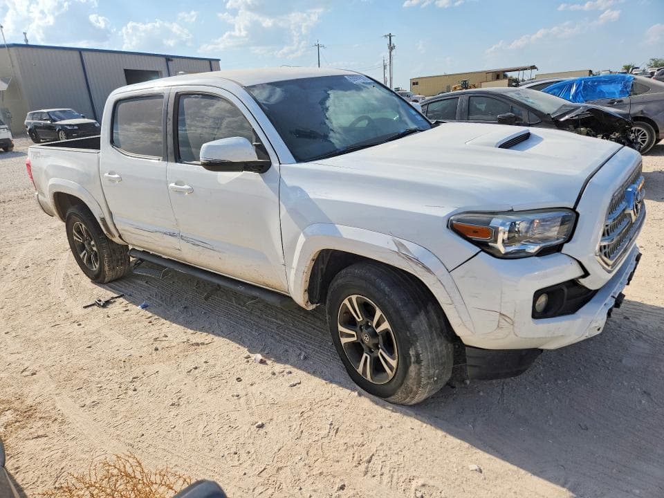 2017 TOYOTA TACOMA TRD SPORT 4
