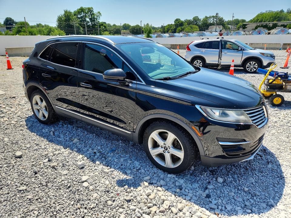 2017 LINCOLN MKC PREMIERE 4