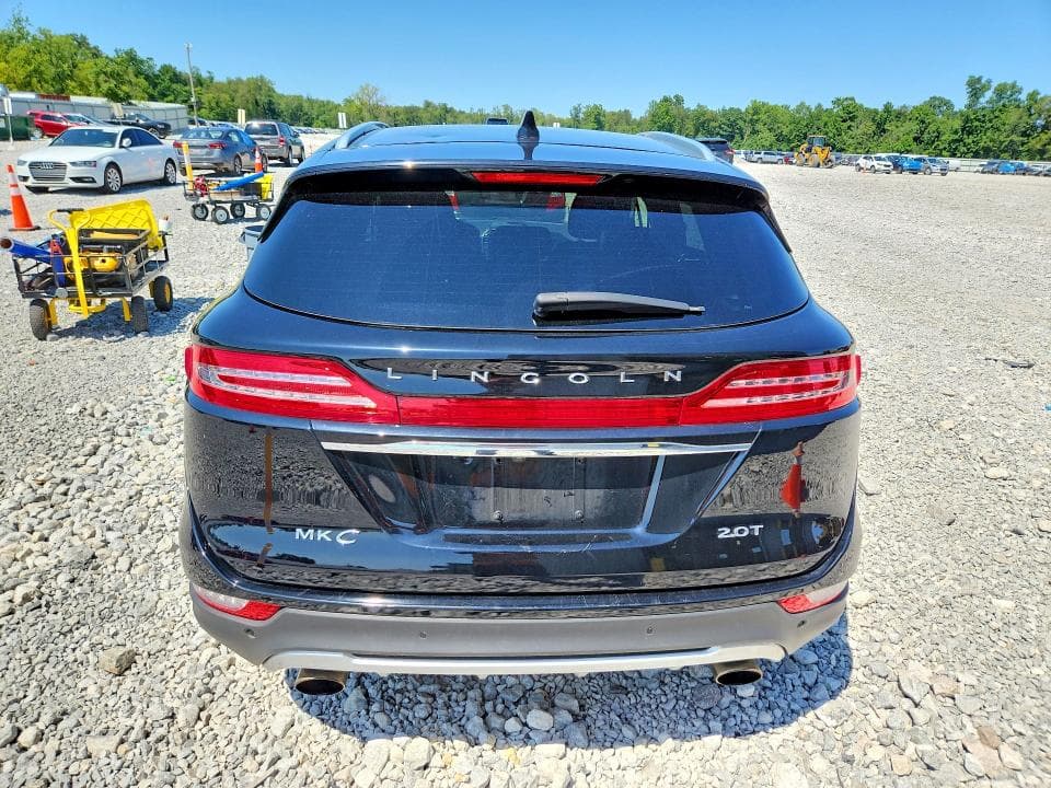 2017 LINCOLN MKC PREMIERE 6