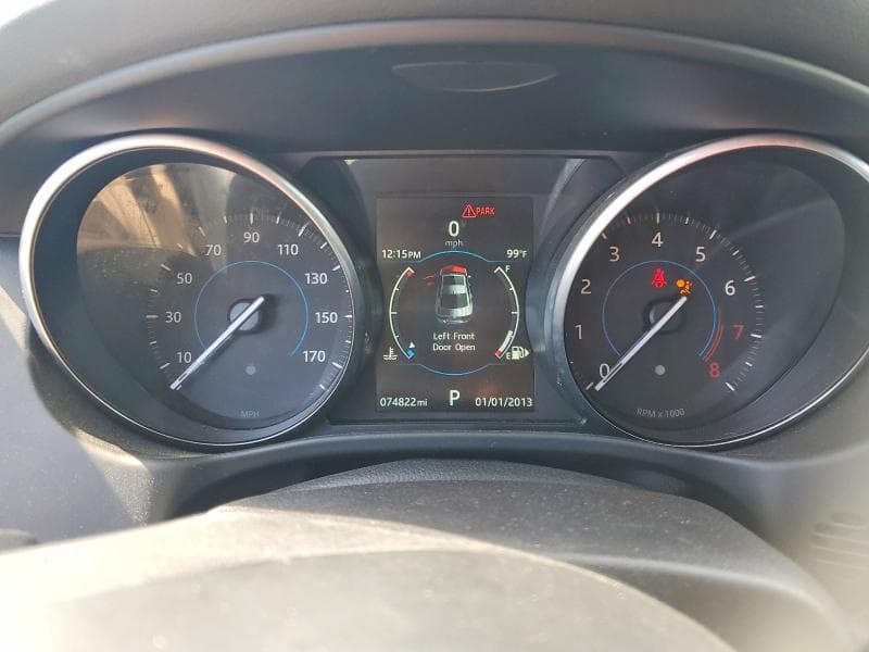 2017 JAGUAR XE PREMIUM 9