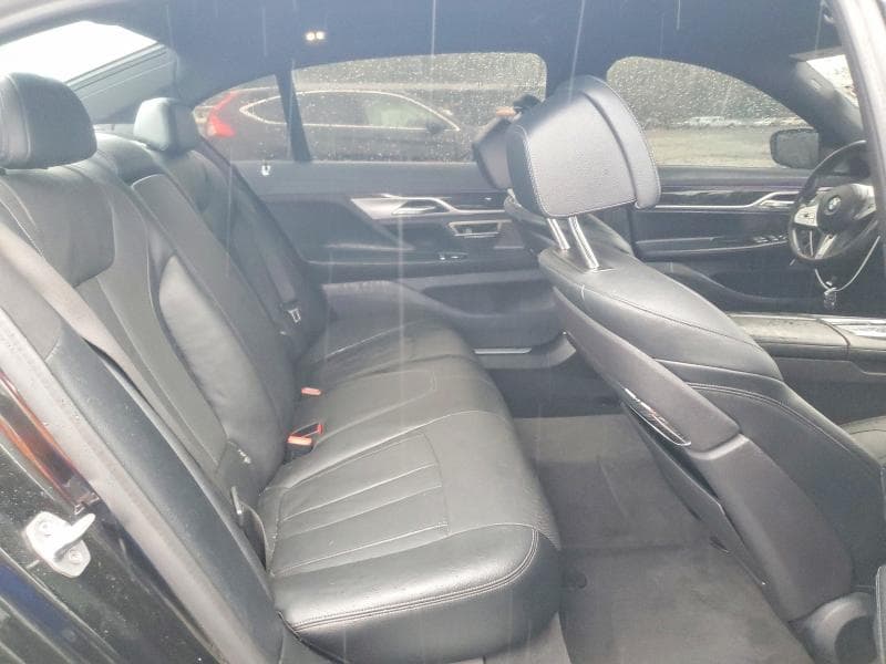 2020 BMW 740 XI 10