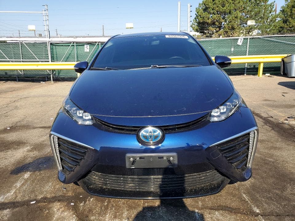 2017 TOYOTA MIRAI BASE 5