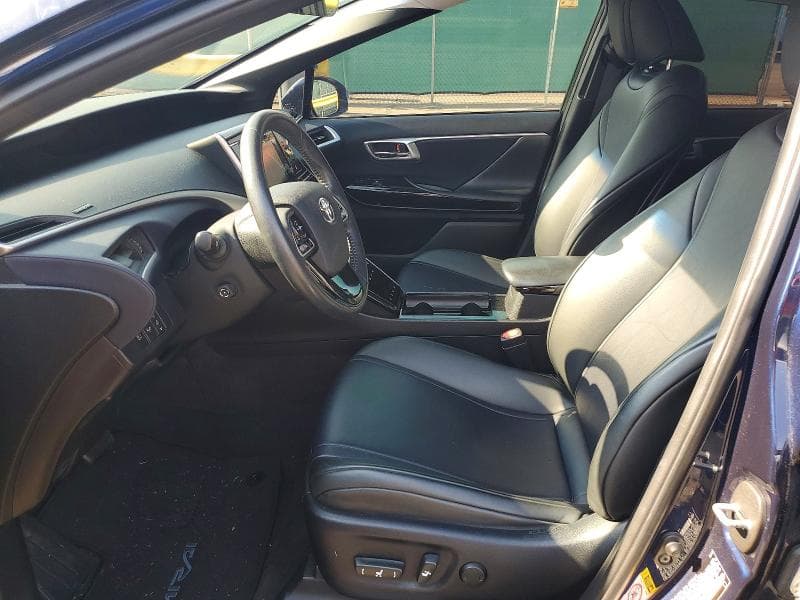 2017 TOYOTA MIRAI BASE 7