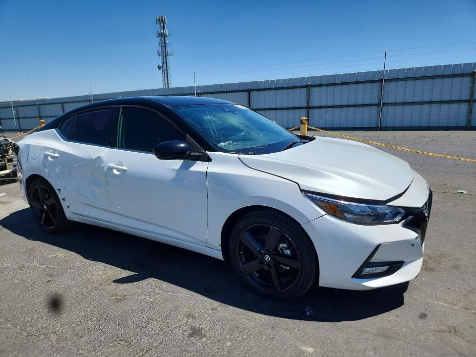 2022 NISSAN SENTRA SR 4