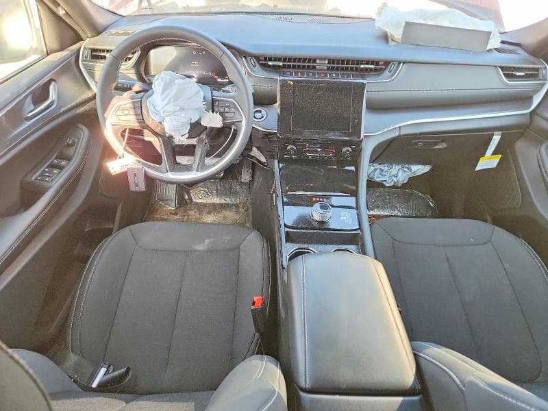 2026 JEEP GRAND CHEROKEE L 8