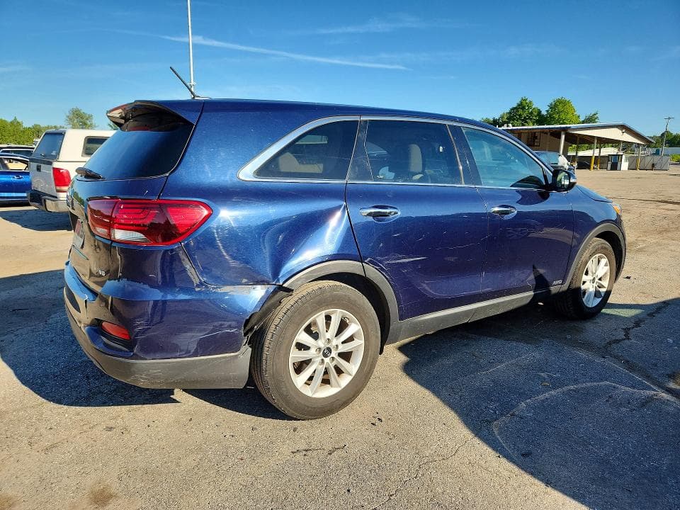 2019 KIA SORENTO LX V6 3