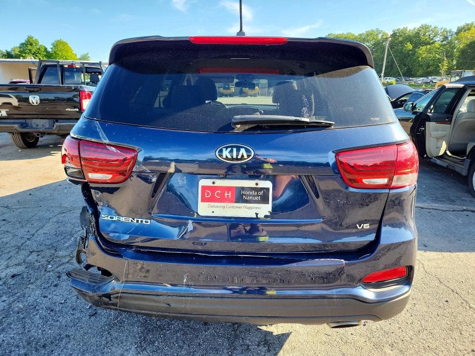 2019 KIA SORENTO LX V6 6
