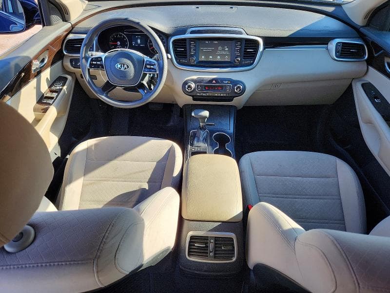 2019 KIA SORENTO LX V6 8