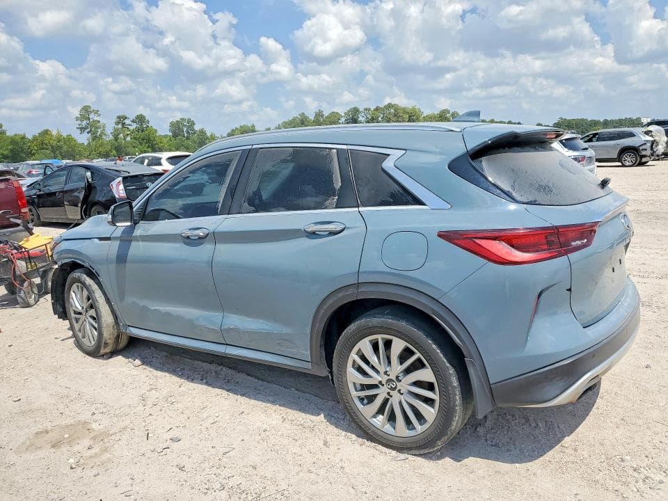 2023 INFINITI QX50 LUXE 2