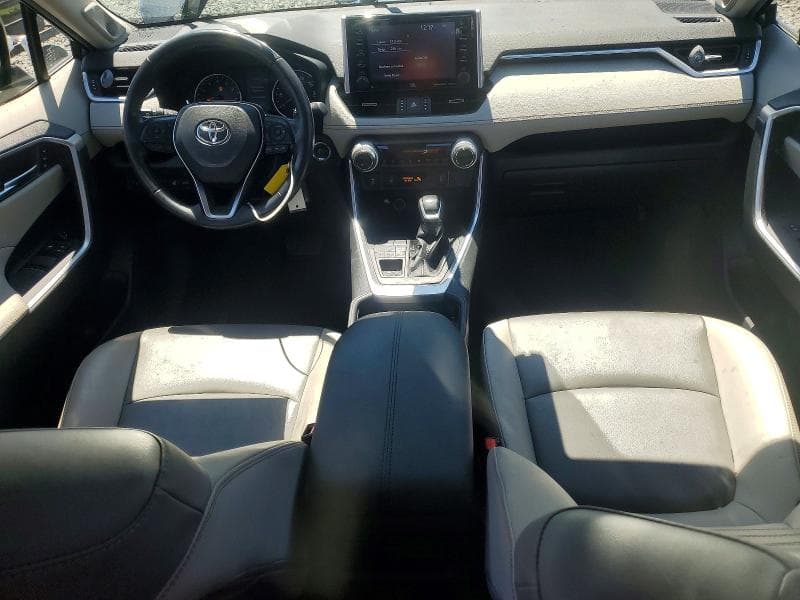 2019 TOYOTA RAV4 XLE PREMIUM 8