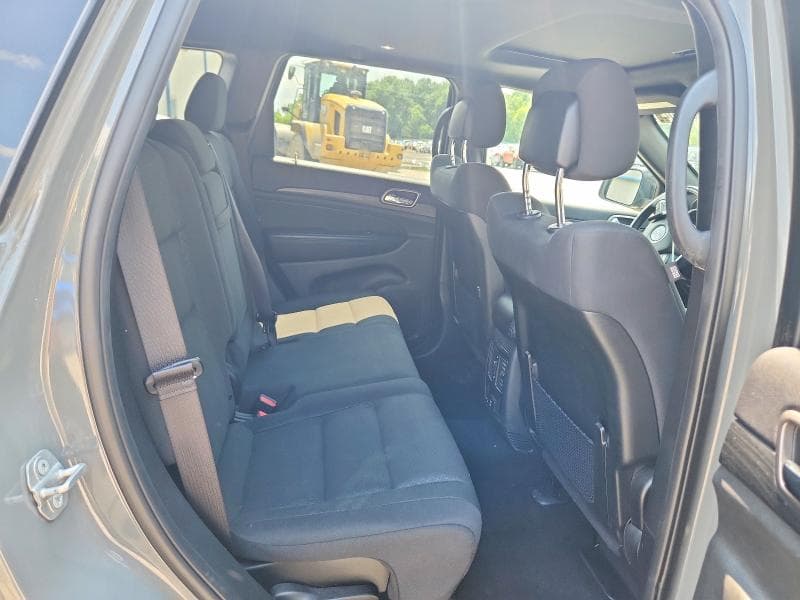 2019 JEEP GRAND CHEROKEE LAREDO 11