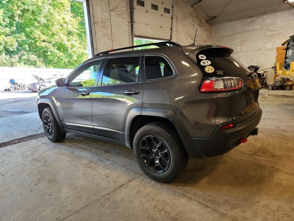 2022 JEEP CHEROKEE TRAILHAWK 2