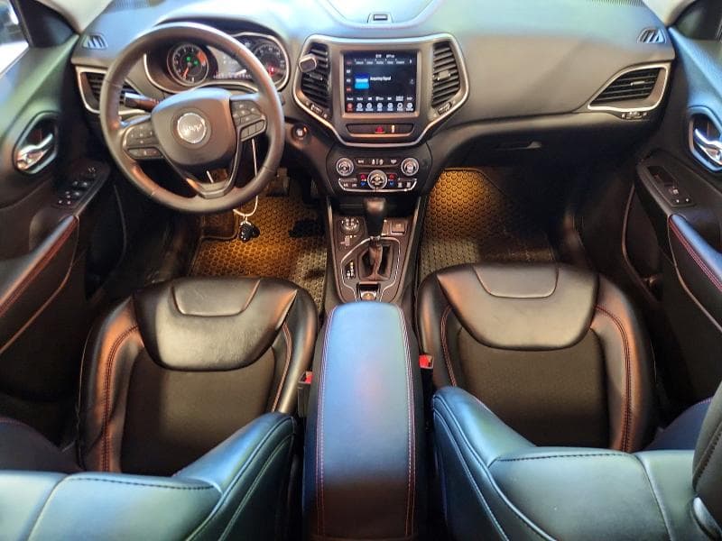 2022 JEEP CHEROKEE TRAILHAWK 8