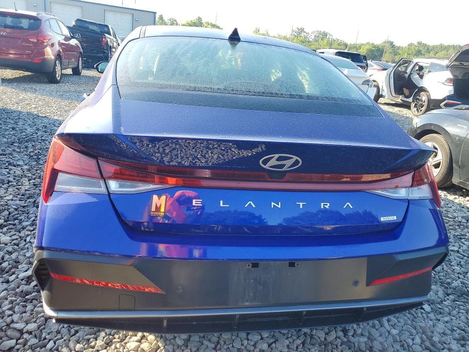 2024 HYUNDAI ELANTRA LIMITED 6